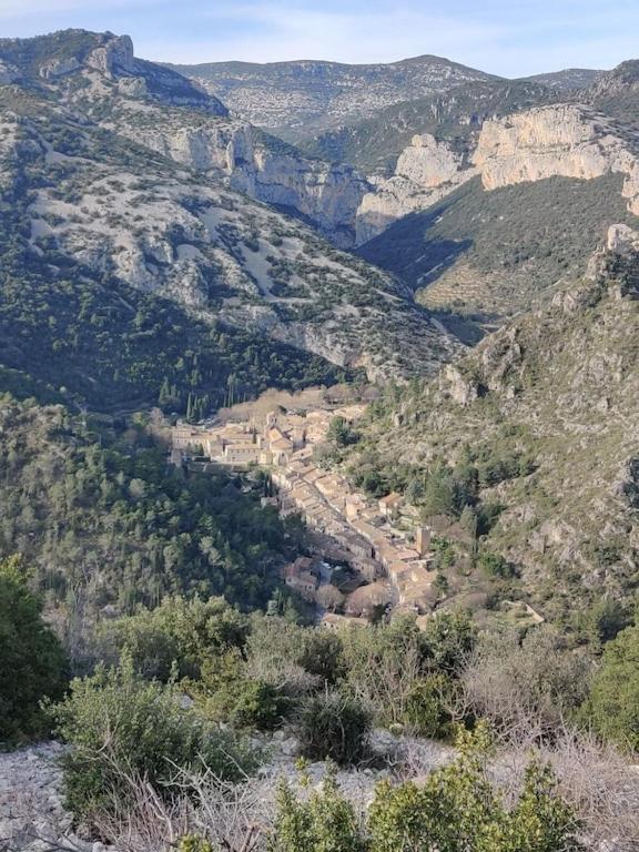 Апартаменты Hidden Gem Au Coeur De Sete & Vue Sur Mont St Clair Экстерьер фото
